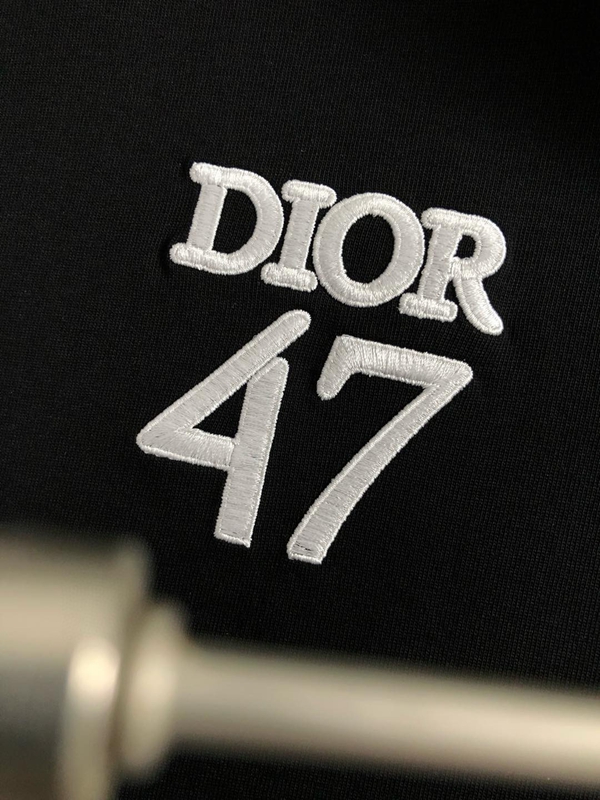 ブランドTシャツ角部分ディテール